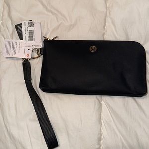 Brand New with Tags Lululemon Now and Always Pouch Black/Gold